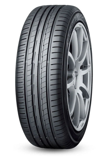 Yokohama Blue Earth 225/40R18 Tire – High-Performance All-Season