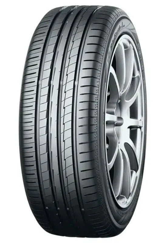 Blue Earth Yokohama 215/60R16 – Precision from Japan